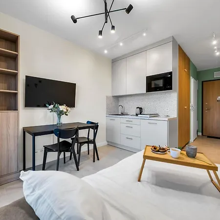Wiktoryn - Balcony, Gym & Sauna - By Rentujemy Apartmán Varšava